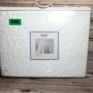 PiuBelle King Matelessa White Paisley Quilt